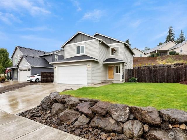 House for sale in Kalama, Washington