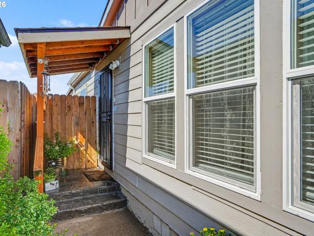 House for sale in Lebanon, Linn County