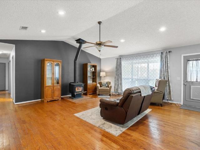 House for sale in Hamilton, Texas