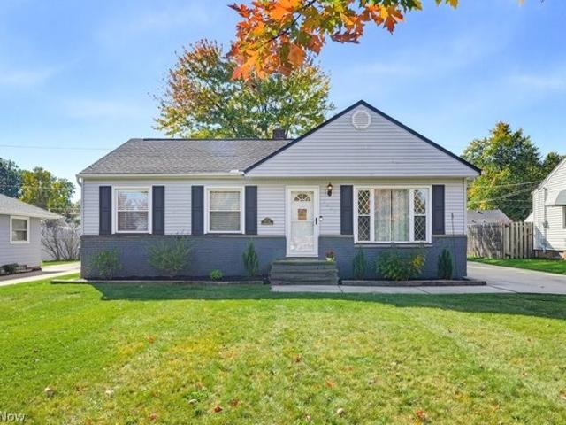House for sale in Independence, Cuyahoga County