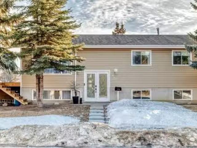 House for sale in Wedgewood, Alberta