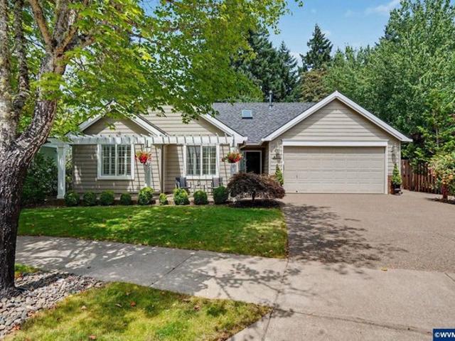 House for sale in Oregonia