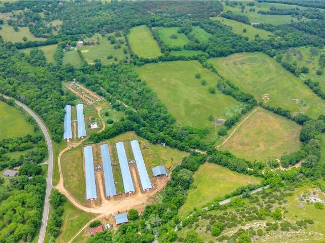 Farm for sale in Ark