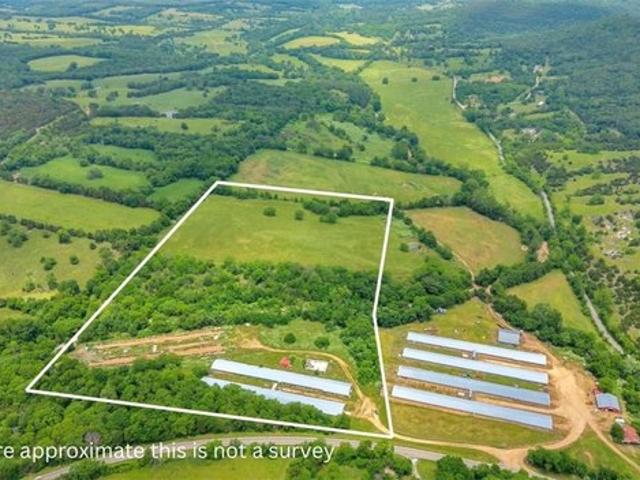 Farm for sale in Ark