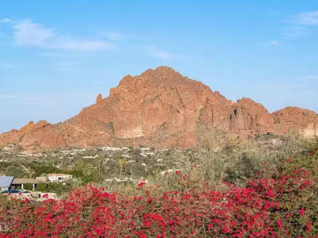 House for sale in Paradise Valley House for sale in Paradise Valley