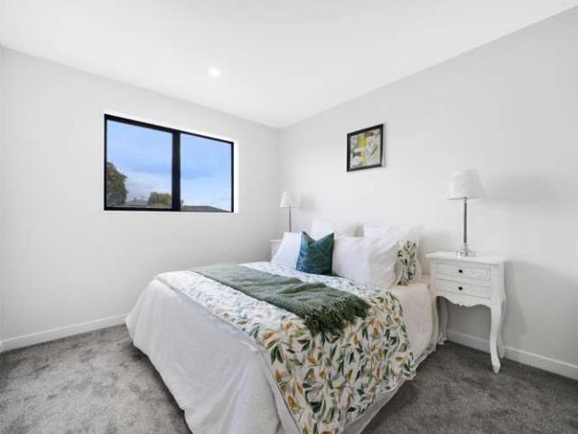 Townhouse for sale in Owhata, Oroua County