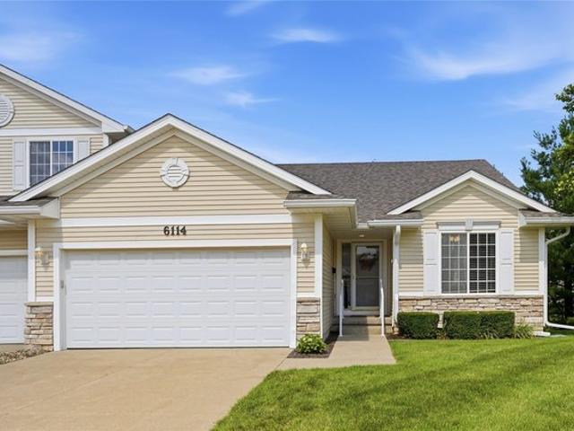 Townhouse for sale in Johnston, Iowa