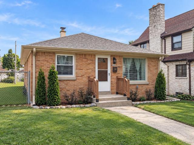 House for sale in Milwaukee, Wisconsin