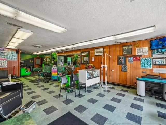 Commercial for sale in Chicago Park, Illinois