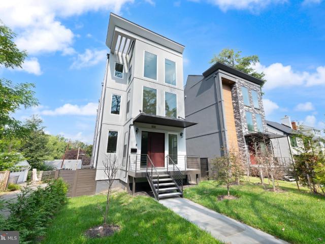 House for sale in Washington, Washington DC