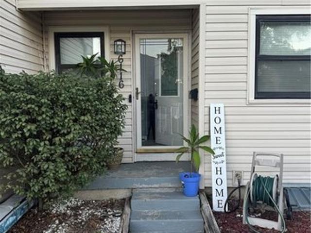 Townhouse for sale in Grandview, Missouri
