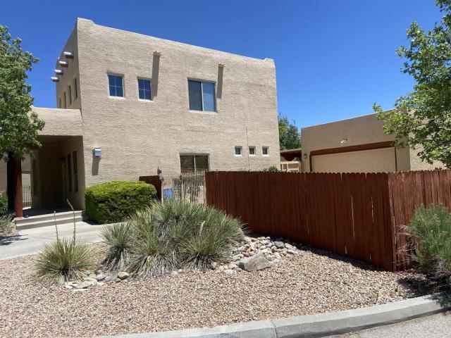 House for sale in Santa Fe, New Mexico