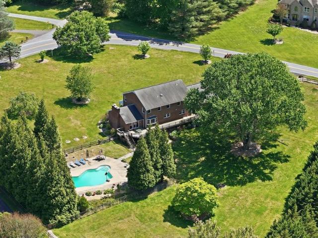 House for sale in Lothian, Maryland