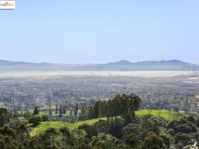 Land for sale in Oakland Land for sale in Oakland