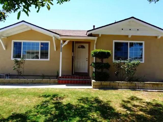 House for rent in Long Beach
