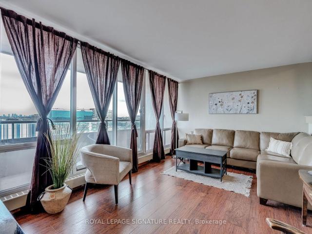 Condo for sale in Woburn, Ontario