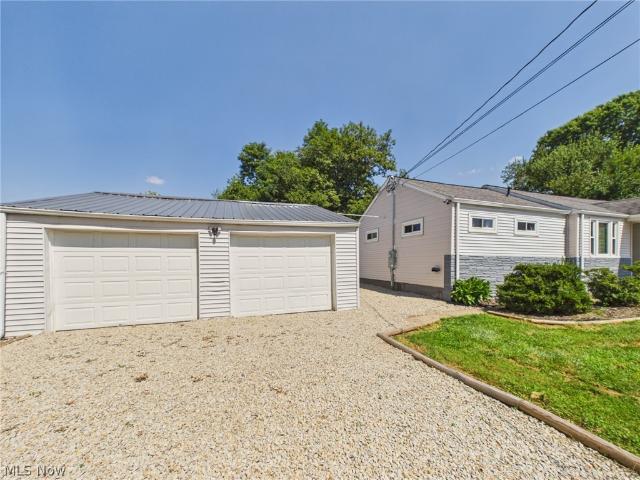 House for sale in Vienna, West Virginia