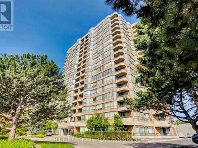 Condo for sale in Eglinton—Lawrence, Toronto