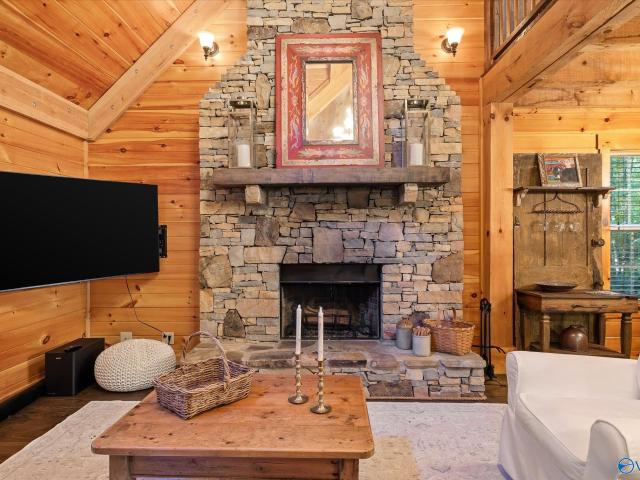 House for sale in Mentone, Alabama