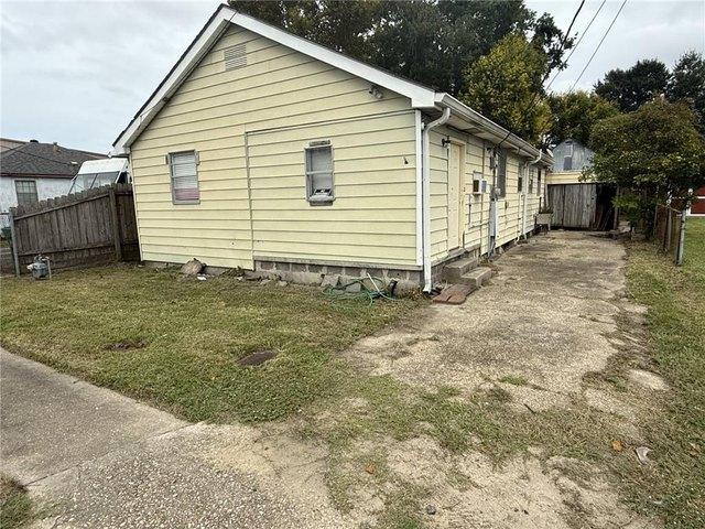 House for sale in Canoga Park, California