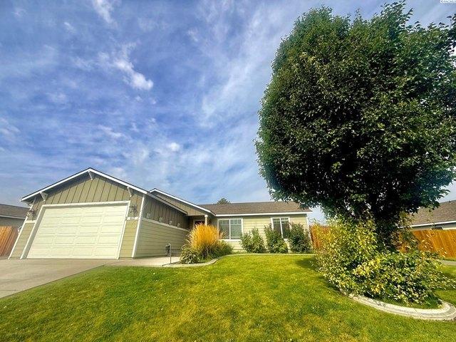House for sale in Botaka Addition, Benton City