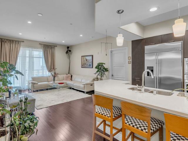 Condo for sale in Glendale, California