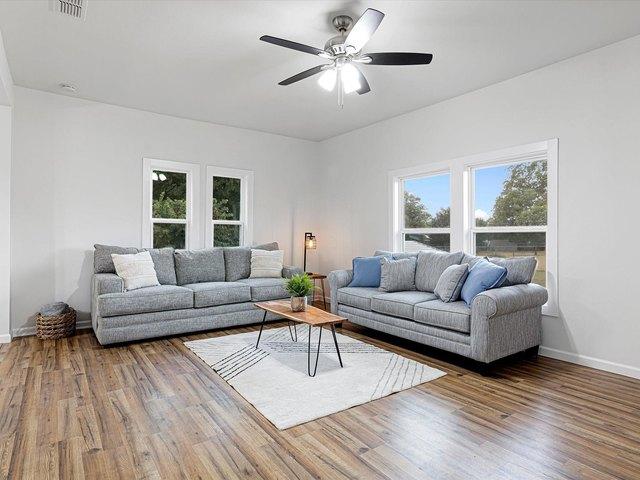 House for sale in Bowie, Texas