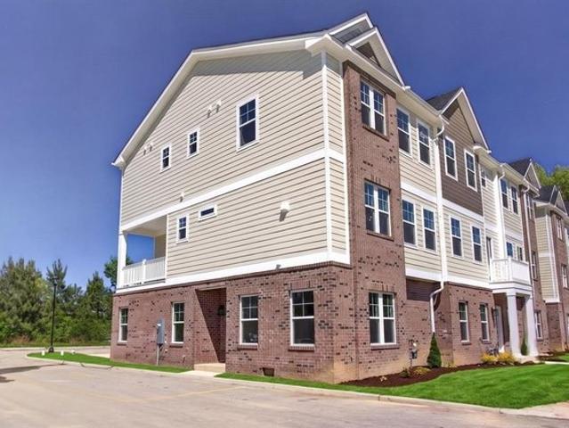 Townhouse for sale in Virginia