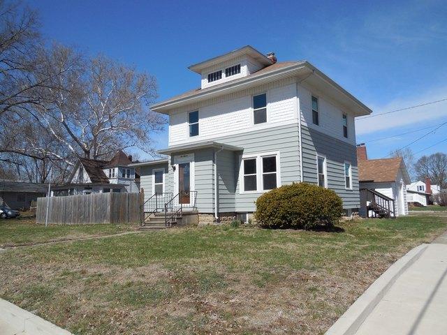 House for sale in Whiteside, Illinois