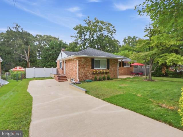 House for sale in Brookfield, Pasadena