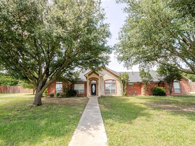 House for sale in Tioga, Texas