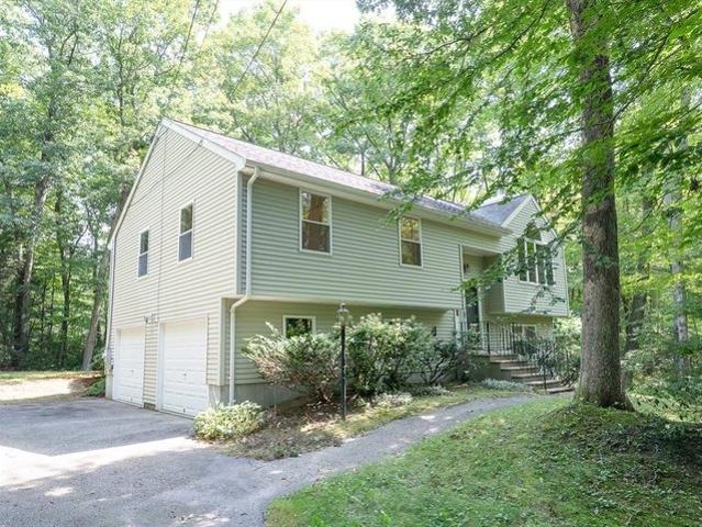 House for sale in Leicester, Massachusetts