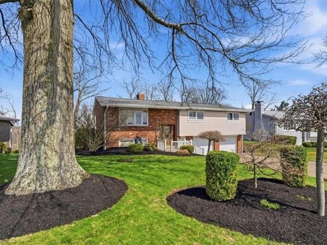 House for sale in Houston, Pennsylvania