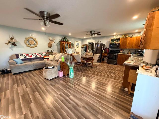 House for sale in Oquawka, Illinois