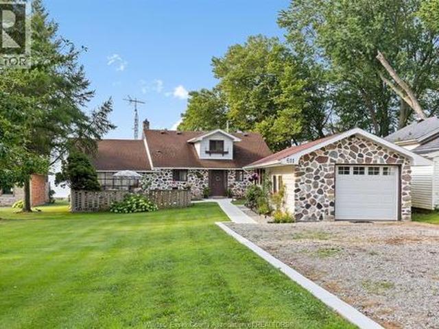 House for sale in Essex, Ontario