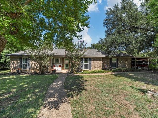 House for sale in Lorena, Texas