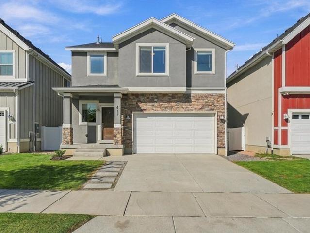 House for sale in Saratoga Springs, Utah