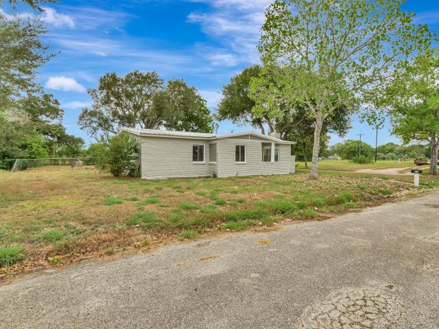 House for sale in Edna, Jackson County