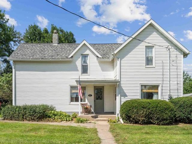 House for sale in Dysart, Iowa