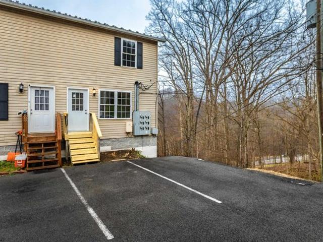 Townhouse for sale in Fairmont, West Virginia