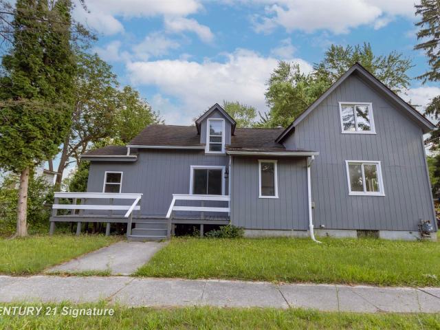 House for sale in Pinconning, Michigan
