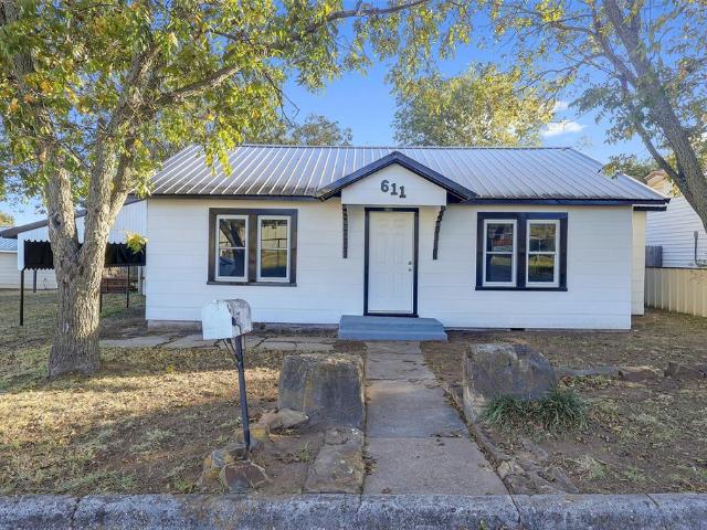 Property for rent in Jacksboro, Texas