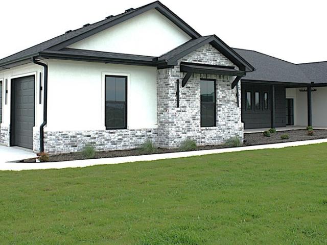 House for sale in Crawford, Texas