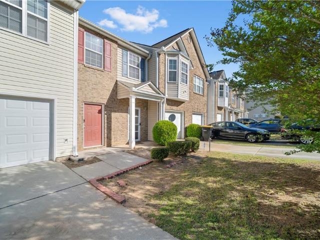 Townhouse for sale in Fairburn, Georgia