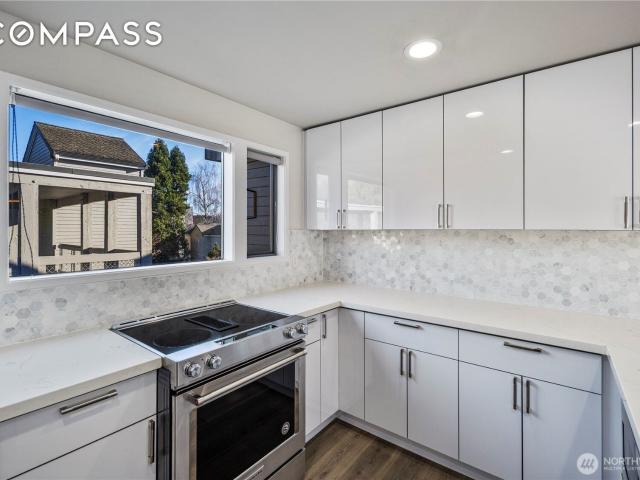 Condo for sale in Kenmore, Washington