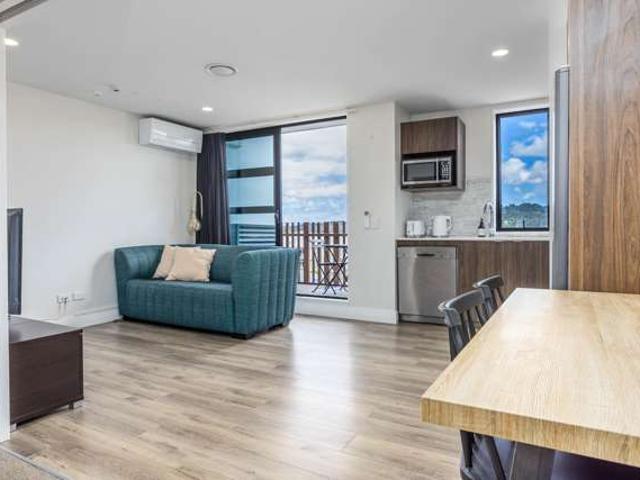 Apartment for sale in Albany, Upper Harbour
