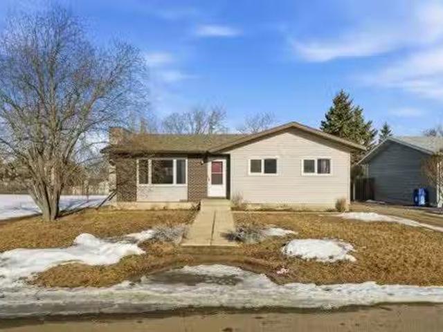 House for sale in Stettler, Alberta