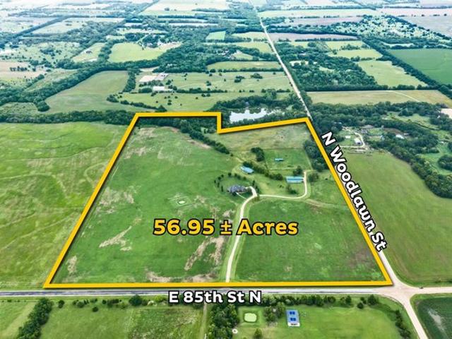 House for sale in Valley Center, Sedgwick County