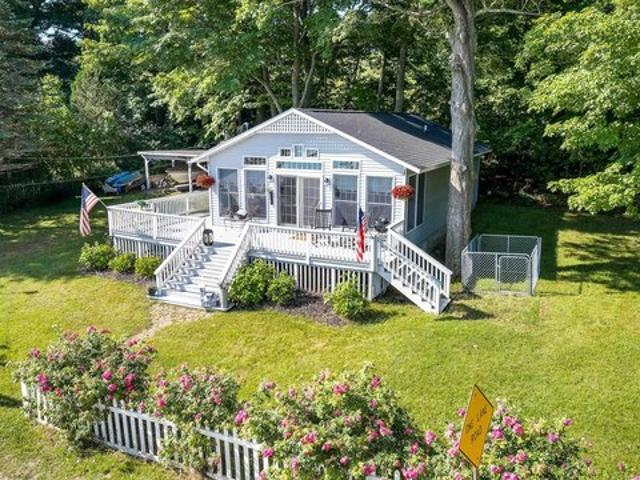 House for sale in Beulah, Michigan