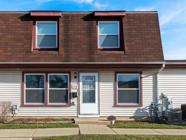 Condo for rent in Bartlett